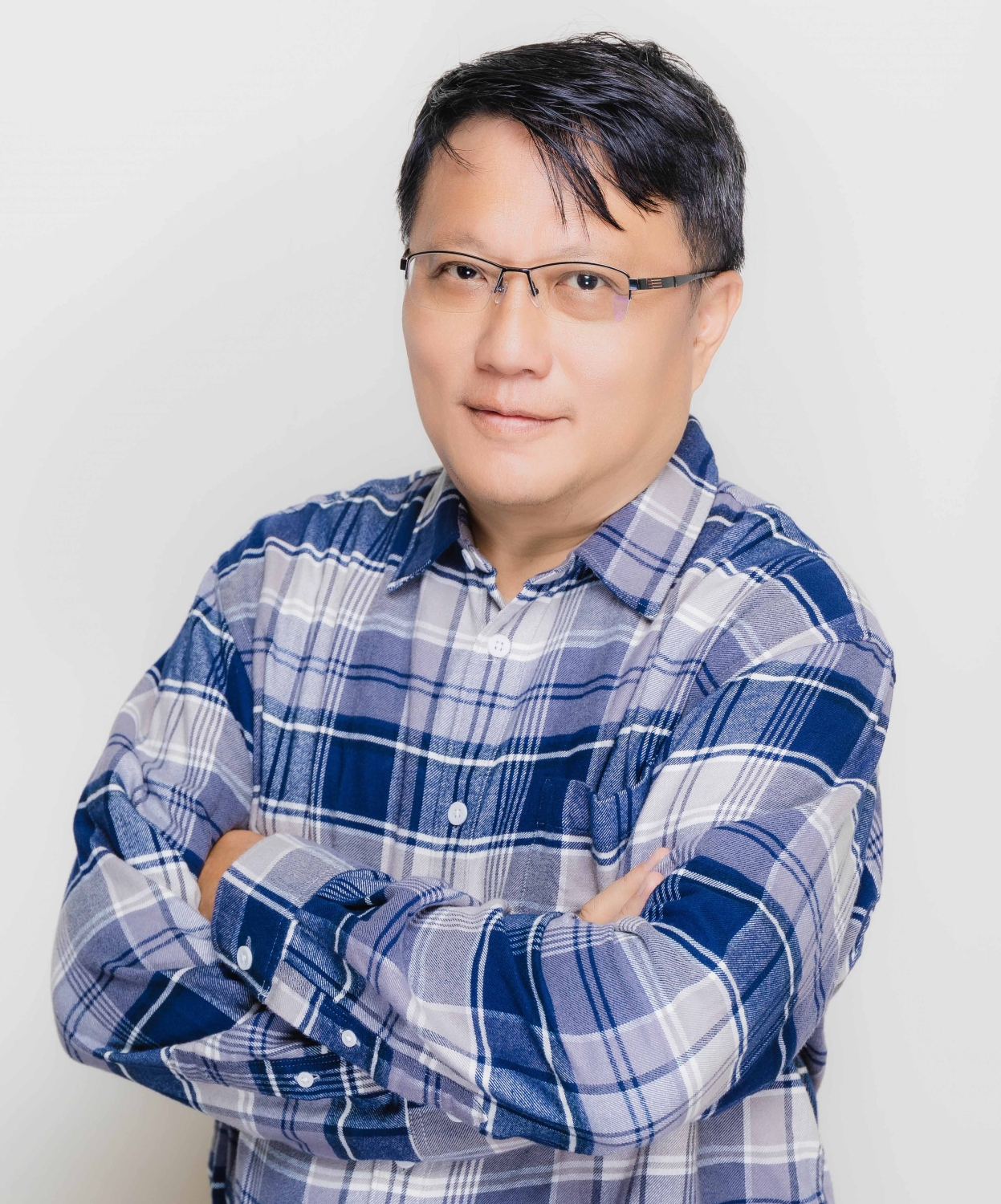 欒丕綱 副教授